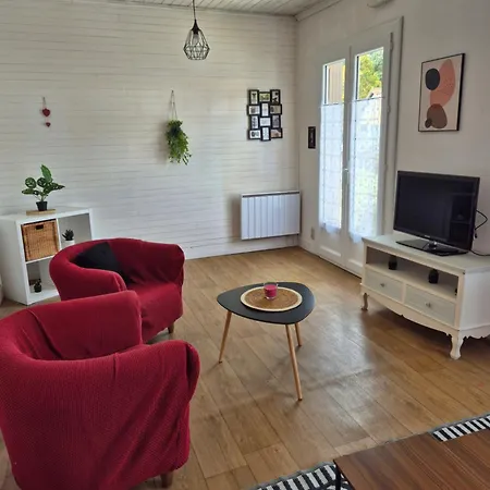 Holiday home Maison Bord De A 5 Min De La *